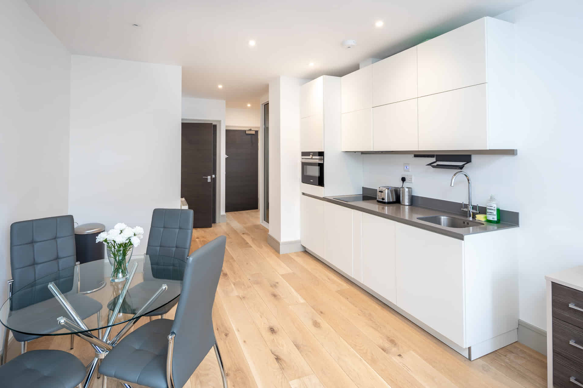 Studio Apartment, 69 Lawrence Road, London N15 4FZ (Studio 4) - London, England, United Kingdom - Studio - Kitchen