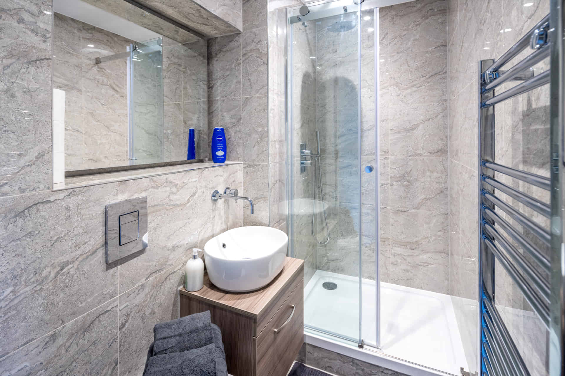 2 Bedroom Apartment, Abbott House, Abbey View, St Albans AL1 2QU (Flat 2) - London, England, United Kingdom - 2 Bedroom Flat - Bathroom