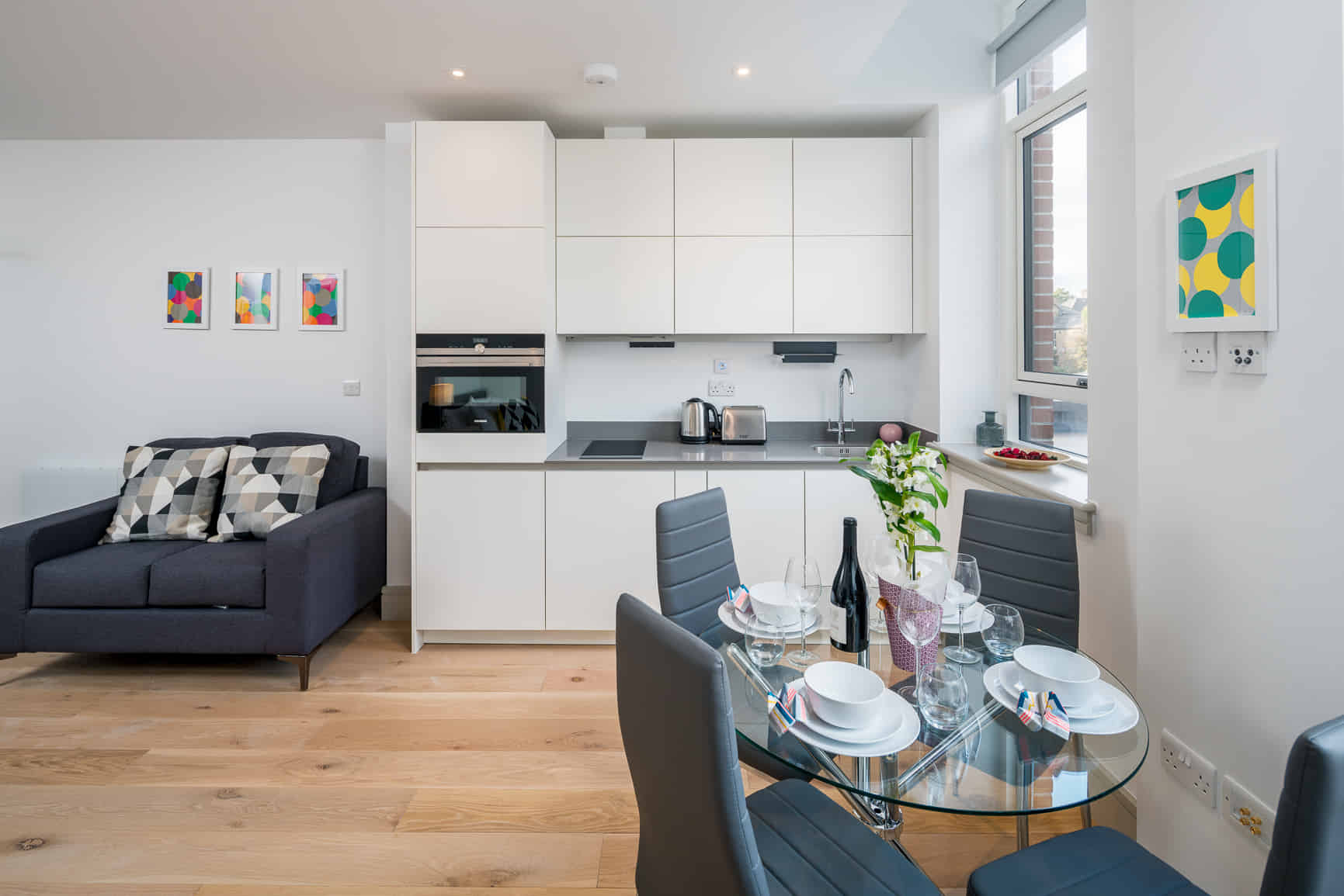 Studio Apartment, 69 Lawrence Road, London N15 4FZ - London, England, United Kingdom - Studio - Kitchen