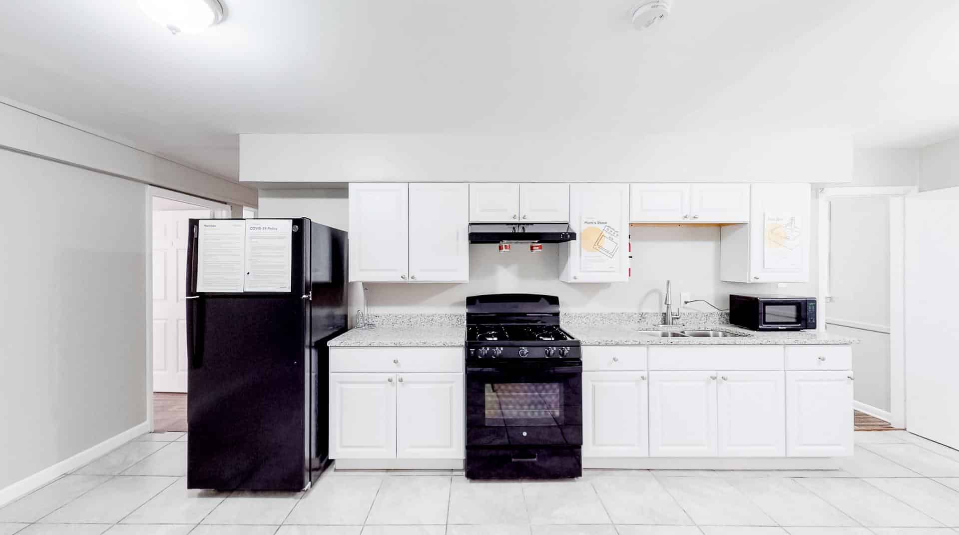 Room in a 8 Bedroom Apartment, GA 30083 - Atlanta, Georgia, United States - Kitchen