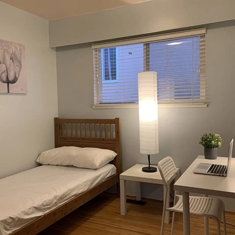 Squamish Room - Bedroom