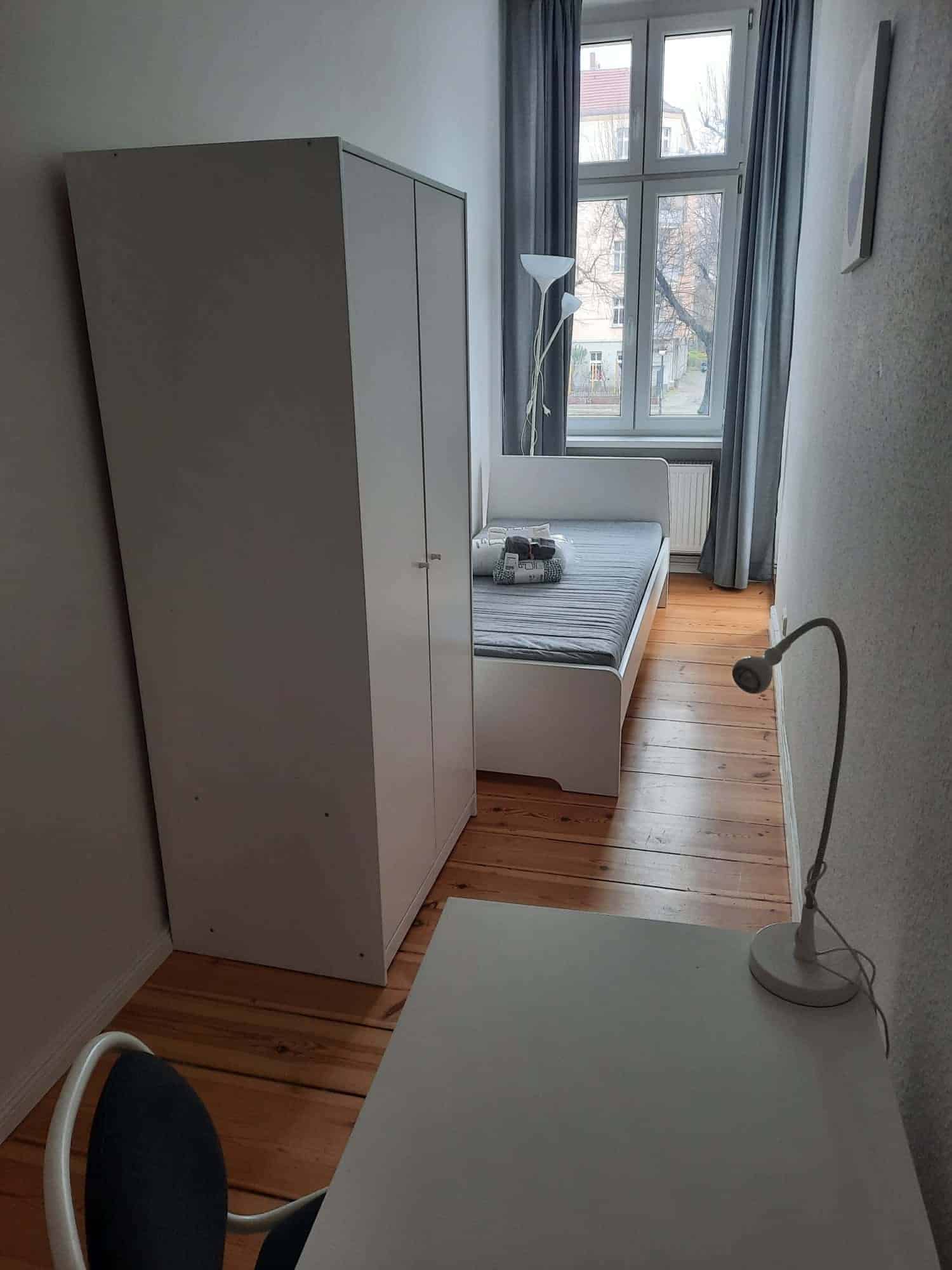 Bornholmer Straße, Berlin - Berlin, Germany - Room 2 - Bedroom