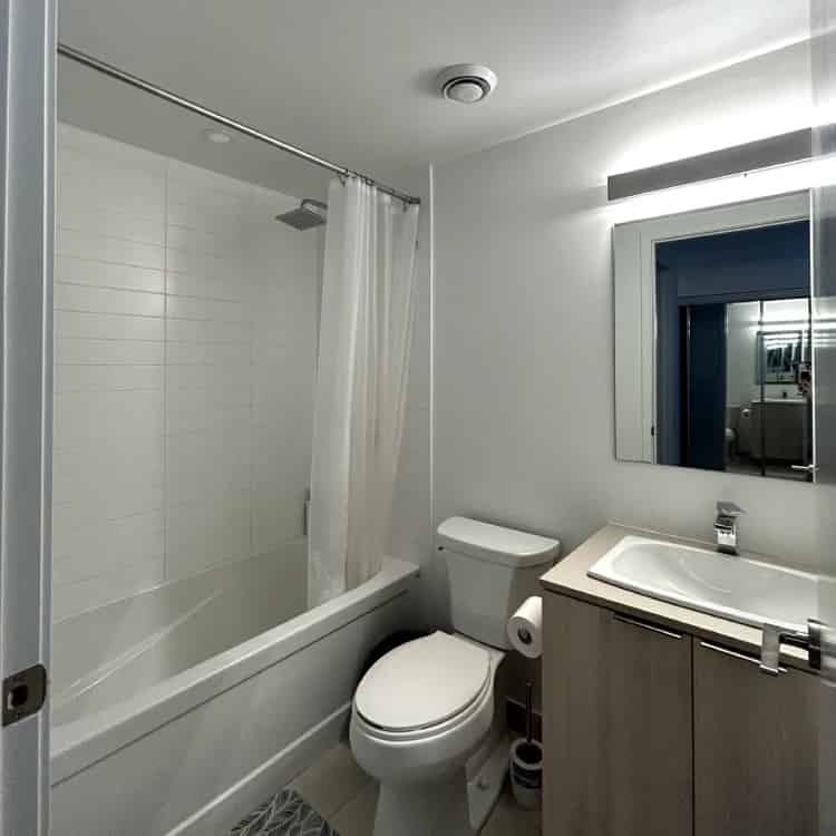 Itahari Room - Kitchen?w=400&h=260&fit=crop&q=40&auto=format&trim=auto