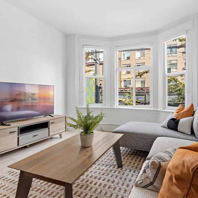 Unit 1183 Granville (1 Bed 1 Bath) - Bathroom?w=400&h=260&fit=crop&q=40&auto=format&trim=auto