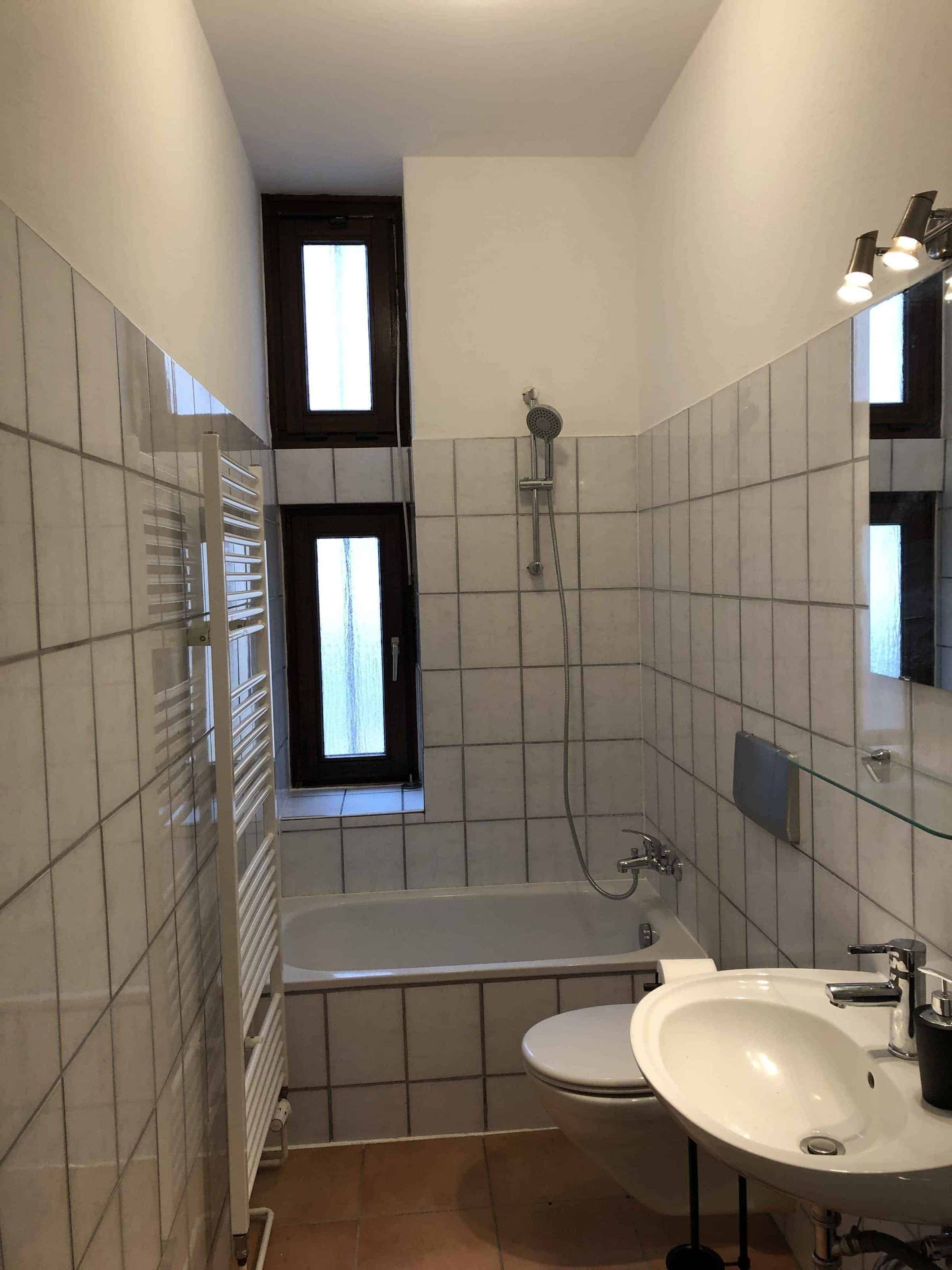 Petterweilstraße, Frankfurt - Frankfurt, Germany - Room 1 - Bathroom