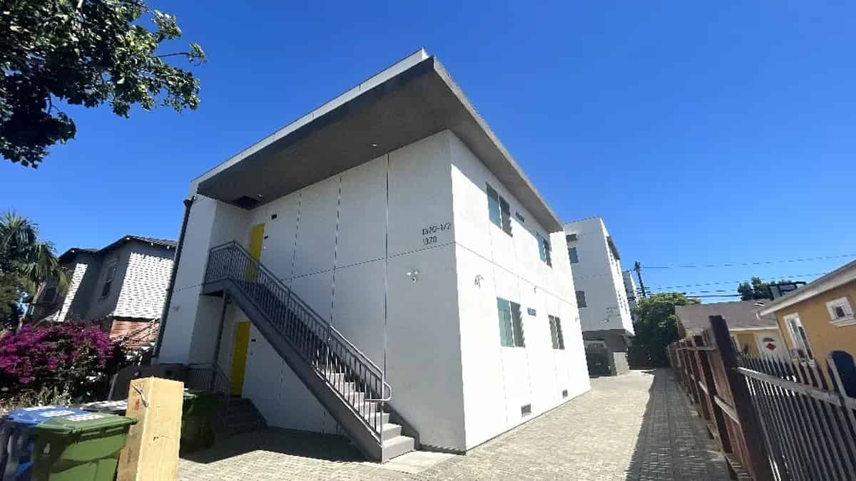 1370 W 35th Pl, Los Angeles - Los Angeles, California, United States - Exterior