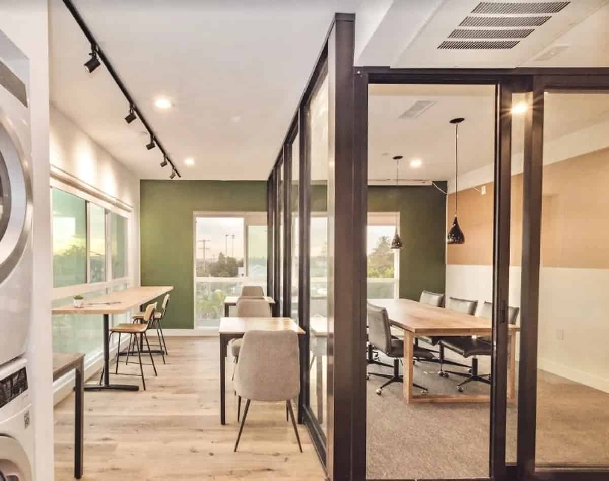 1455 W 36th St, Los Angeles - Los Angeles, California, United States - Common Area