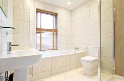 Room in a 6 Bedroom Apartment, 63 Borrowdale Road, Liverpool L15 3LD - Liverpool, England, United Kingdom - Bedroom 4 - Bathroom