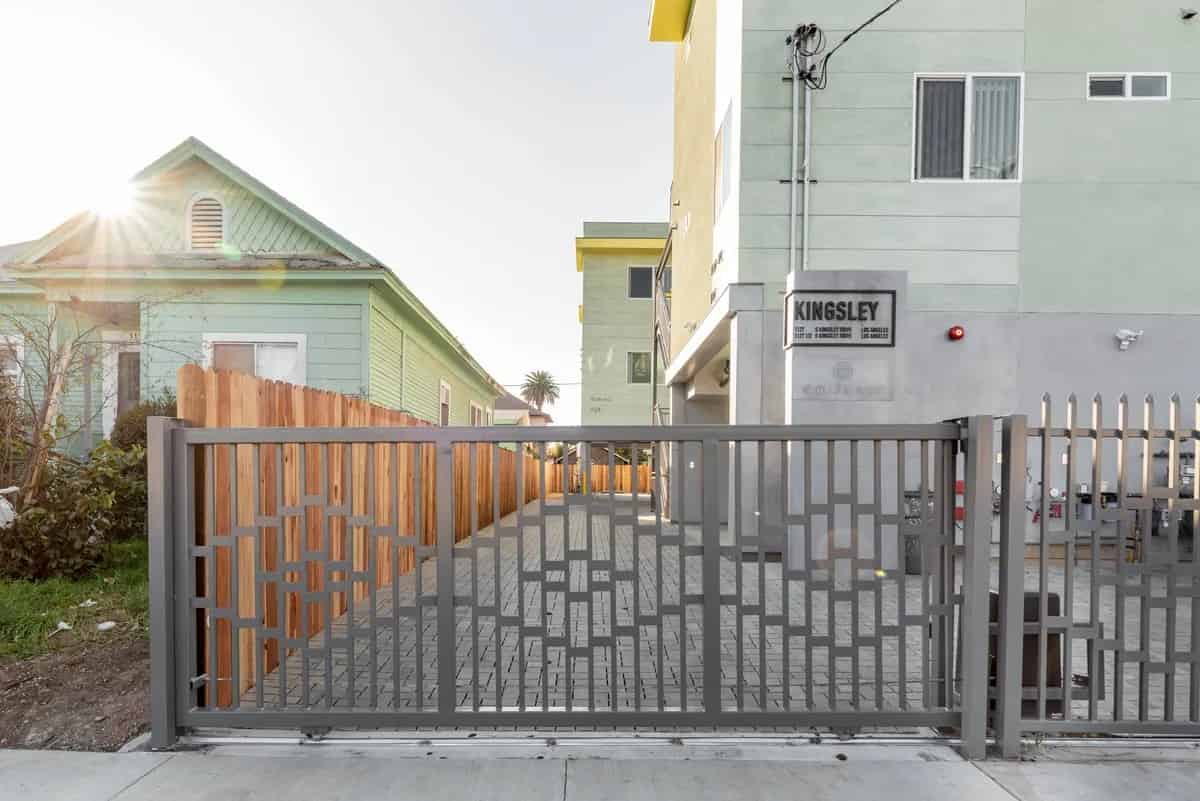 Tripalink Kingsley, Los Angeles - Los Angeles, California, United States - Exterior