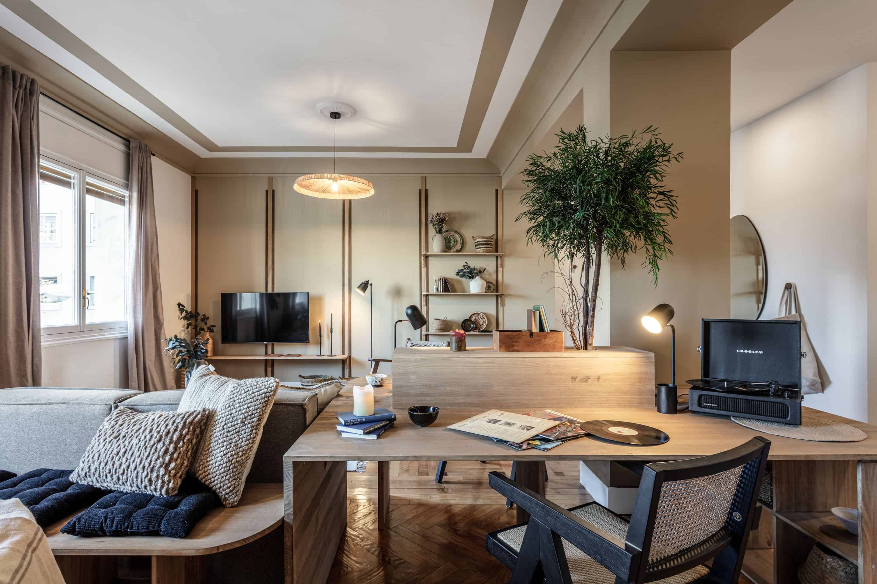 Common Area?w=400&h=260&fit=crop&q=40&auto=format&trim=auto