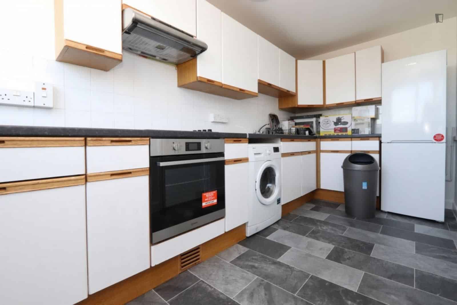 Room in a 4 Bedroom Apartment, Bakersfield, London, N7 0LU (Room 2) - London, England, United Kingdom - Bedroom 2 - Kitchen
