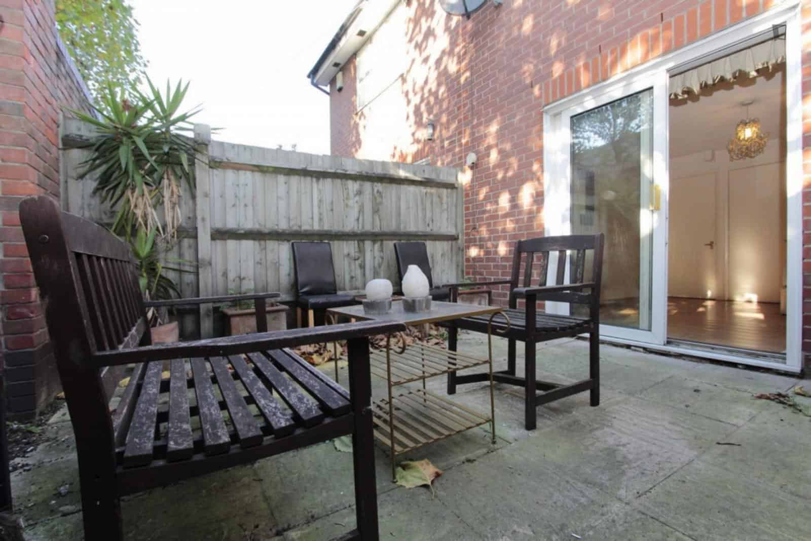 Room in a 3 Bedroom Apartment, Dingle Gardens, London, E14 0DN - London, England, United Kingdom - Common Area
