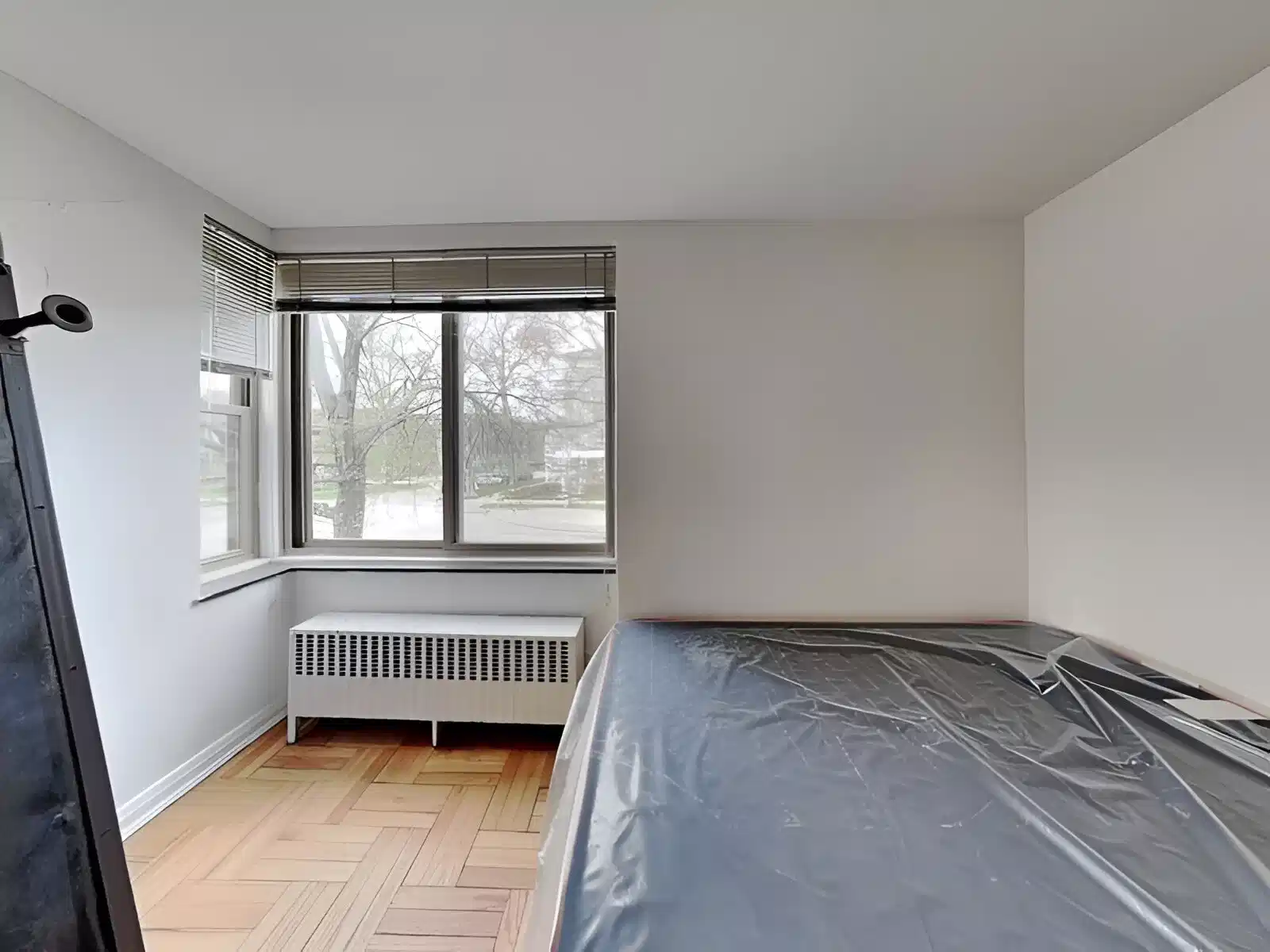 708 S 1st St, Champaign - Champaign, Illinois, United States - Bedroom