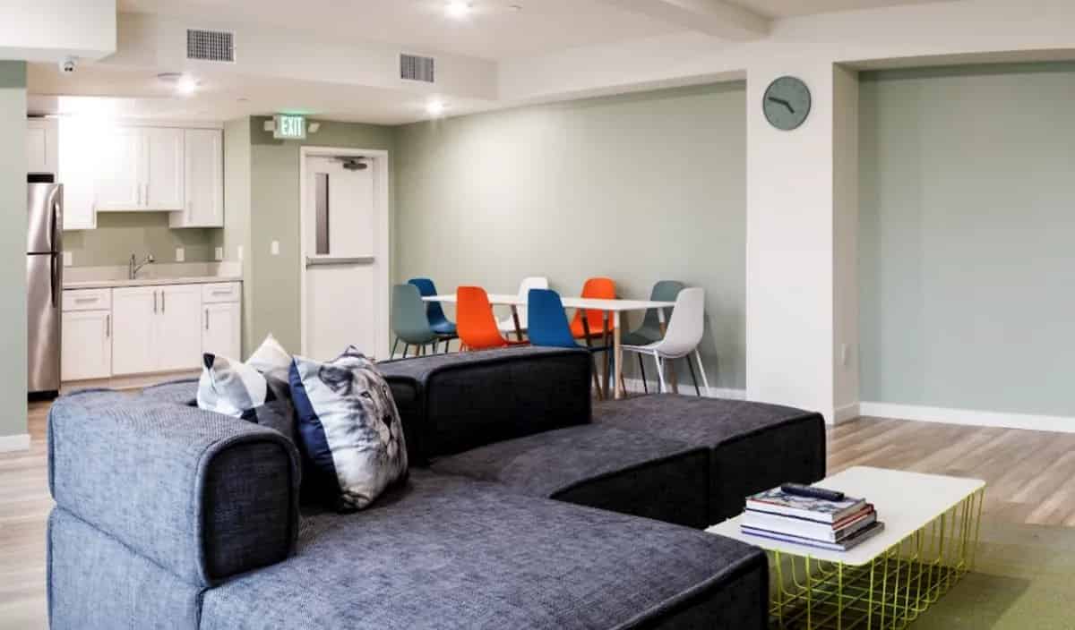 Berendo Villas, Los Angeles - Los Angeles, California, United States - Common Area