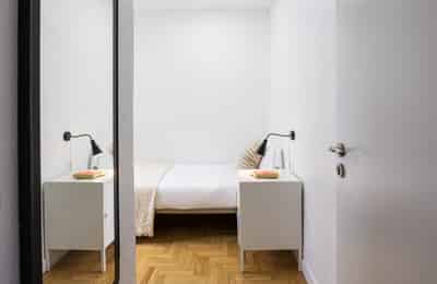 AAG-HAB1 - Bedroom?w=400&h=260&fit=crop&q=40&auto=format&trim=auto