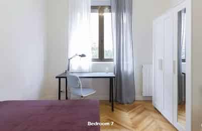 Amenities?w=400&h=260&fit=crop&q=40&auto=format&trim=auto