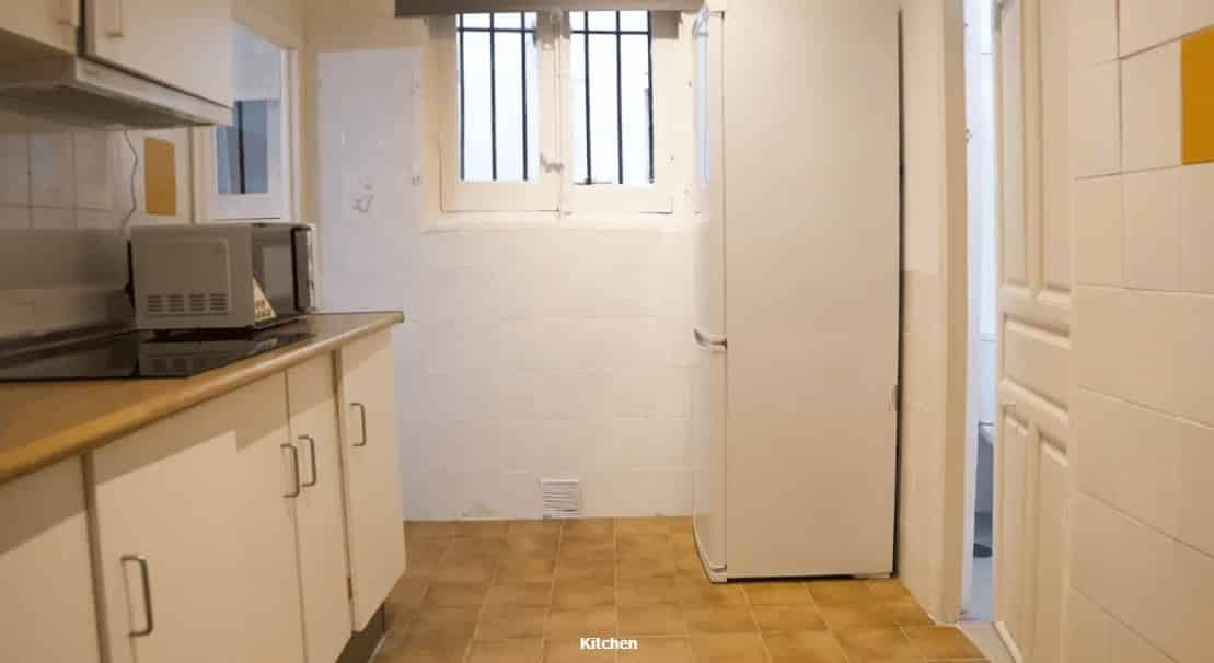 Noviciado, Madrid - Madrid, Spain - Kitchen