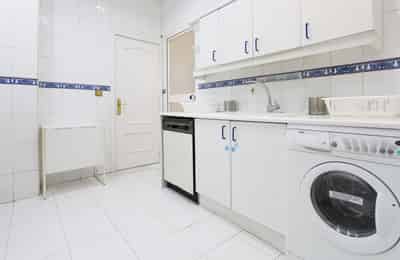 Amado Nervo, Madrid - Madrid, Spain - Kitchen