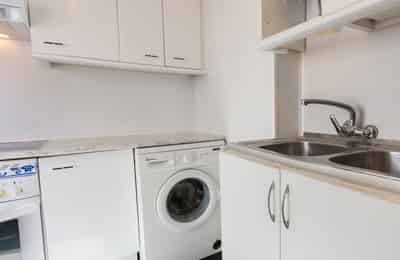 Campo Real, Madrid - Madrid, Spain - Kitchen