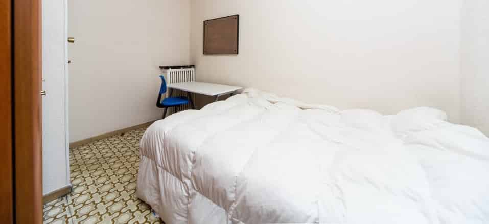 MOR-HAB 5 - Bedroom?w=400&h=260&fit=crop&q=40&auto=format&trim=auto