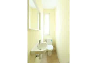 O'Donnell, Madrid - Madrid, Spain - Bathroom