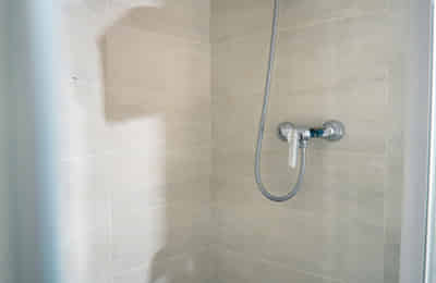 Francisco Silvela, Madrid - Madrid, Spain - Bathroom