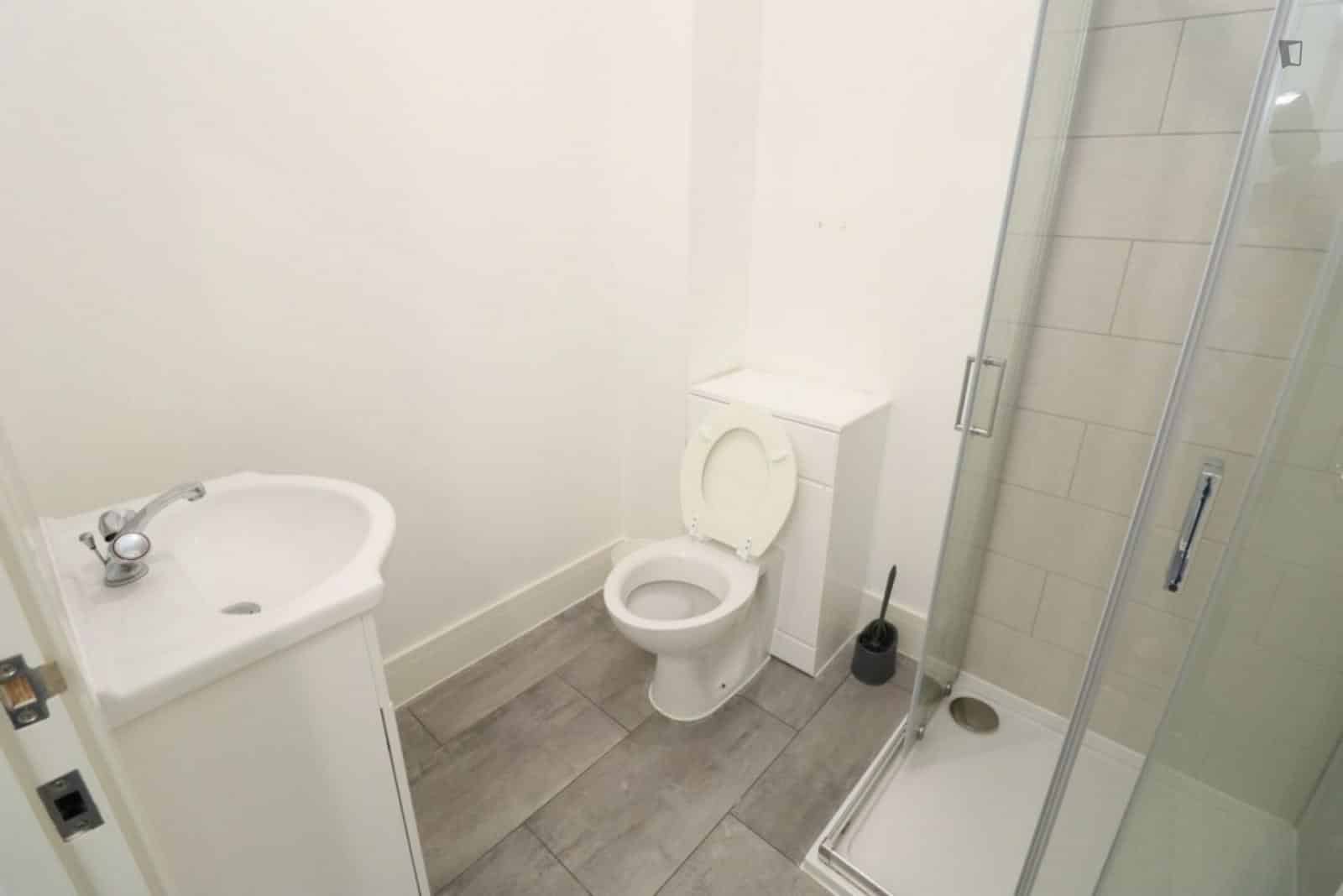 Bedroom 1  - Kitchen?w=400&h=260&fit=crop&q=40&auto=format&trim=auto
