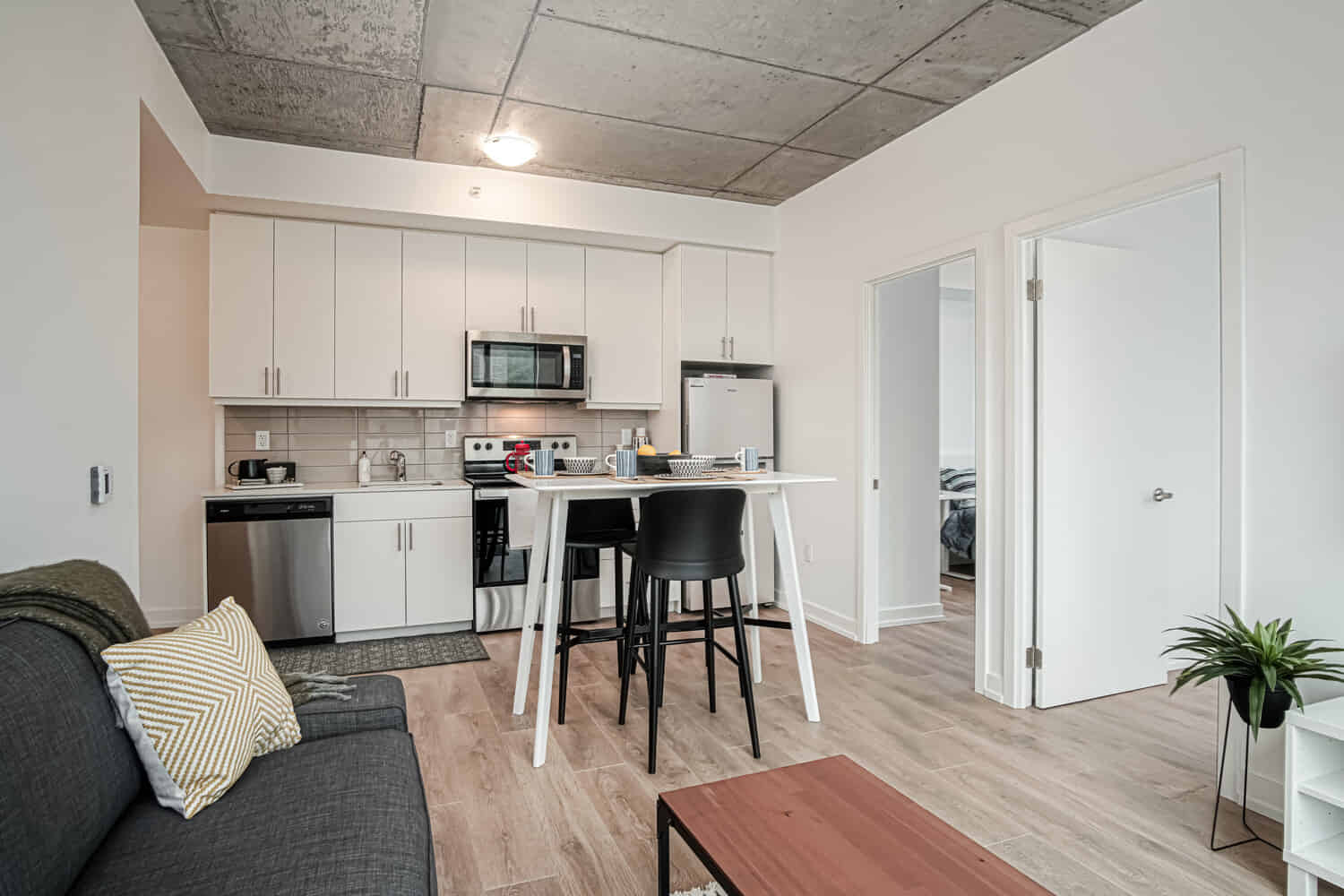 Alfred - 2 BDR, Kingston - Toronto, Ontario, Canada - Kitchen