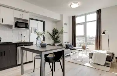 308 King, Waterloo - Waterloo, Ontario, Canada - Kitchen