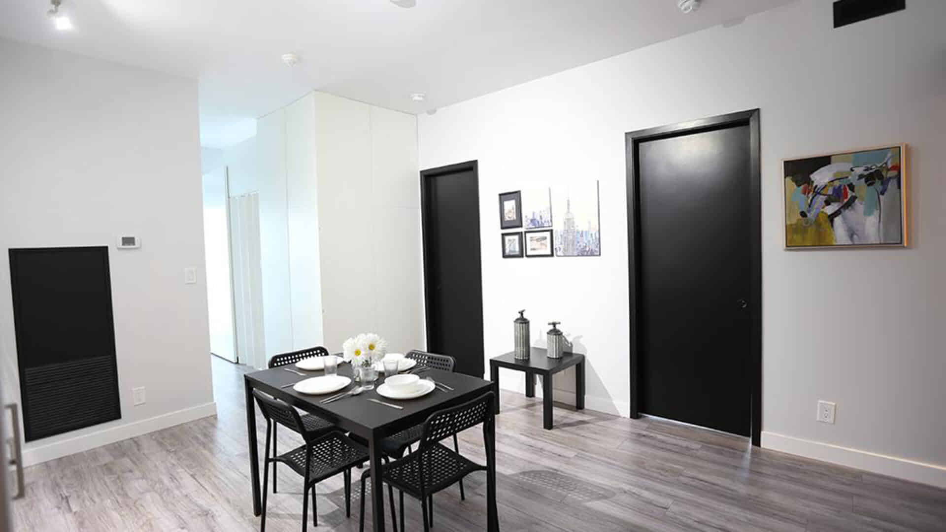 Amenities?w=400&h=260&fit=crop&q=40&auto=format&trim=auto