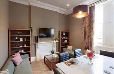 Room in a 6 Bedroom Apartment, Queens Rd, Clifton, Bristol BS8 1QQ - Bristol, England, United Kingdom - Bedroom 1 - Common Area