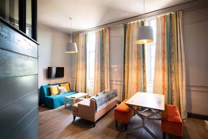 1 Bedroom Deluxe - Kitchen?w=400&h=260&fit=crop&q=40&auto=format&trim=auto