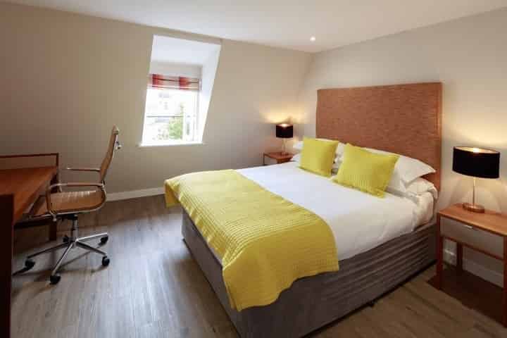 1 Bedroom 1 Bathroom  - Common Area?w=400&h=260&fit=crop&q=40&auto=format&trim=auto