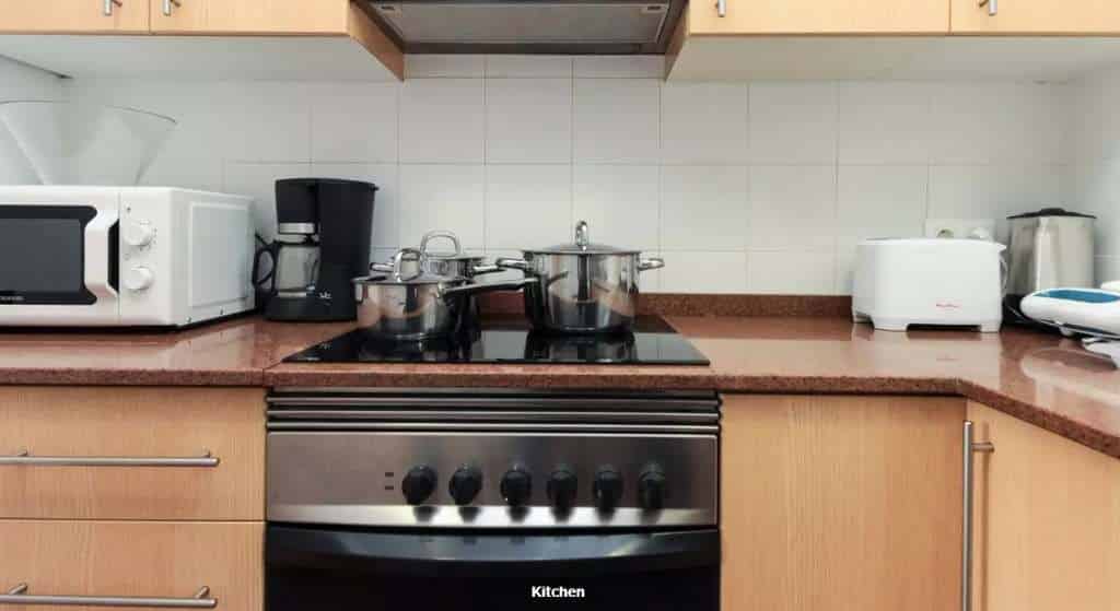 Navas De Tolosa 1, Barcelona - Barcelona, Spain - Kitchen