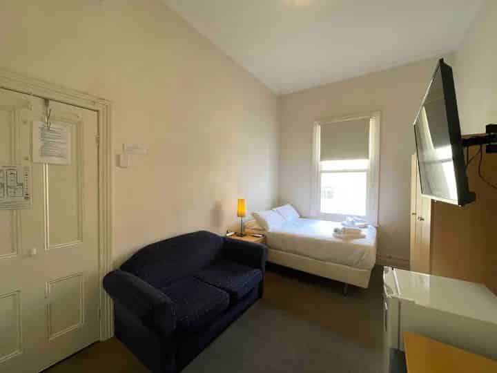 303 Rathdowne Street Carlton, Melbourne - Melbourne, Victoria, Australia - Room 8 (Non Ensuite) - Bedroom