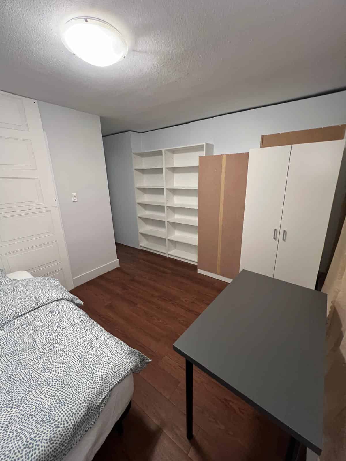  Room in a 4 Bed 1 Bath | Deluxe Room - Bedroom?w=400&h=260&fit=crop&q=40&auto=format&trim=auto