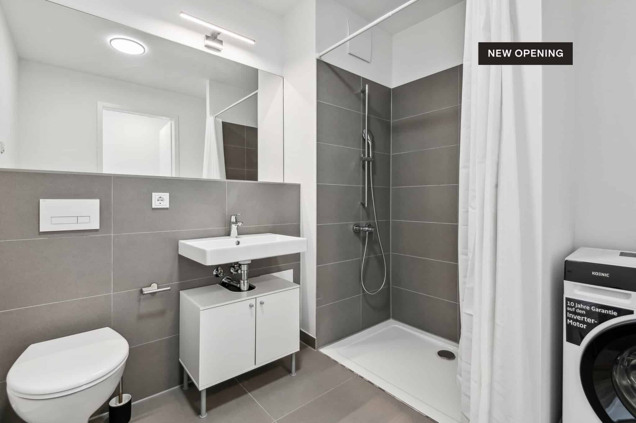 Private Apartment (A) in Lisa-Fittko-Straße 7, Berlin - Berlin, Germany - Bathroom