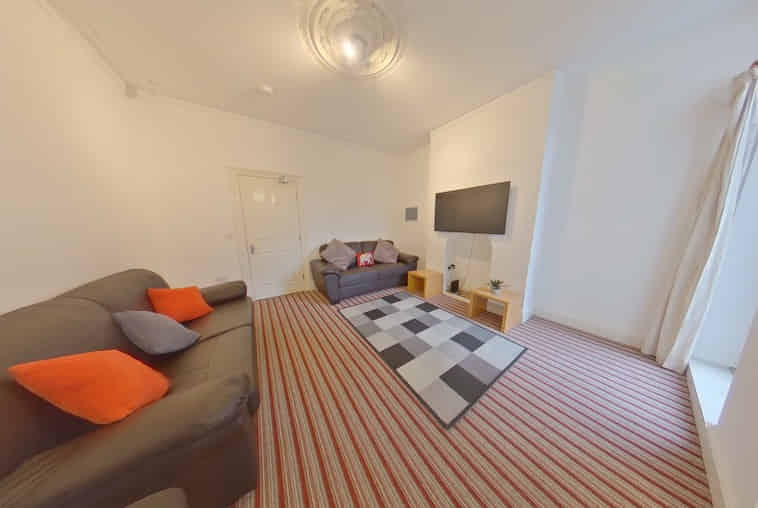 Room in a 6 Bedroom Apartment, 214 West Parade, Lincoln LN1 1LY - Lincoln, England, United Kingdom - Common Area