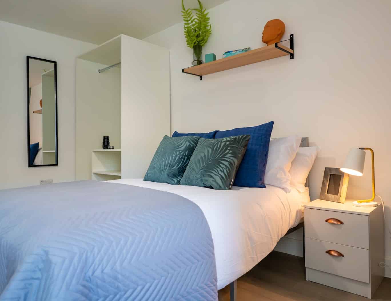 Bedroom 1 - Bedroom?w=400&h=260&fit=crop&q=40&auto=format&trim=auto