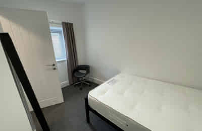 Room in a 2 Bedroom Apartment, 20 G Portland Street, Lincoln LN5 7JX - Lincoln, England, United Kingdom - Bedroom 1 - Bedroom