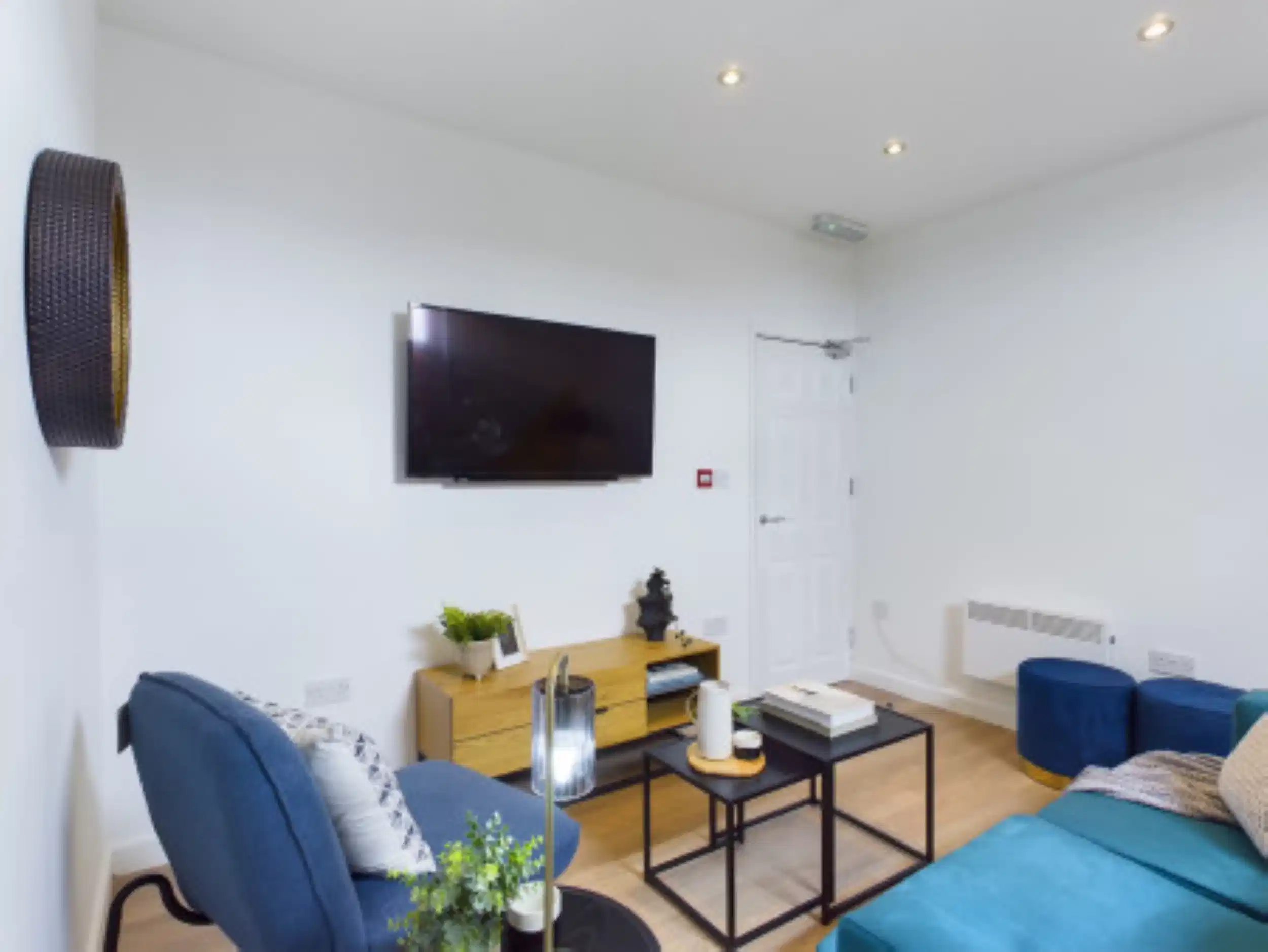128 Uttoxeter New Road, Derby - Derby, England, United Kingdom - Amenities