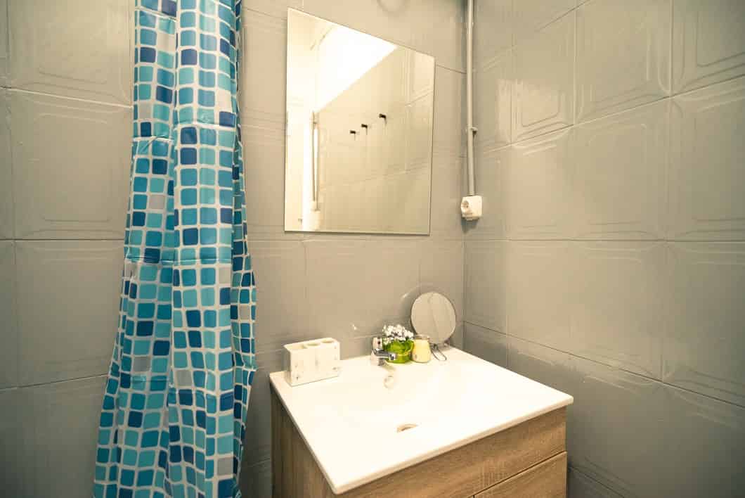 Las Ramblas, Barcelona - Barcelona, Spain - Bathroom