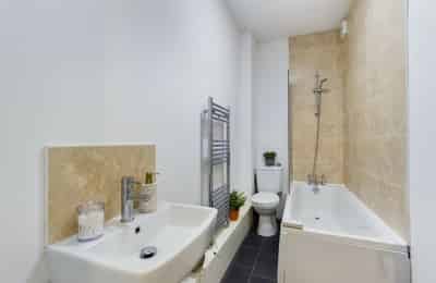 Room in a 6 Bedroom Apartment, 36 Brae Street, Liverpool L7 2QQ - Liverpool, England, United Kingdom - Bedroom 4 - Bathroom