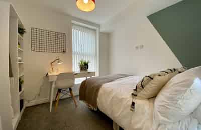 Room in a 4 Bedroom Apartment, Flat 5, 265 Edge Lane, Liverpool L7 9LB - Liverpool, England, United Kingdom - Bedroom 2 - Bedroom