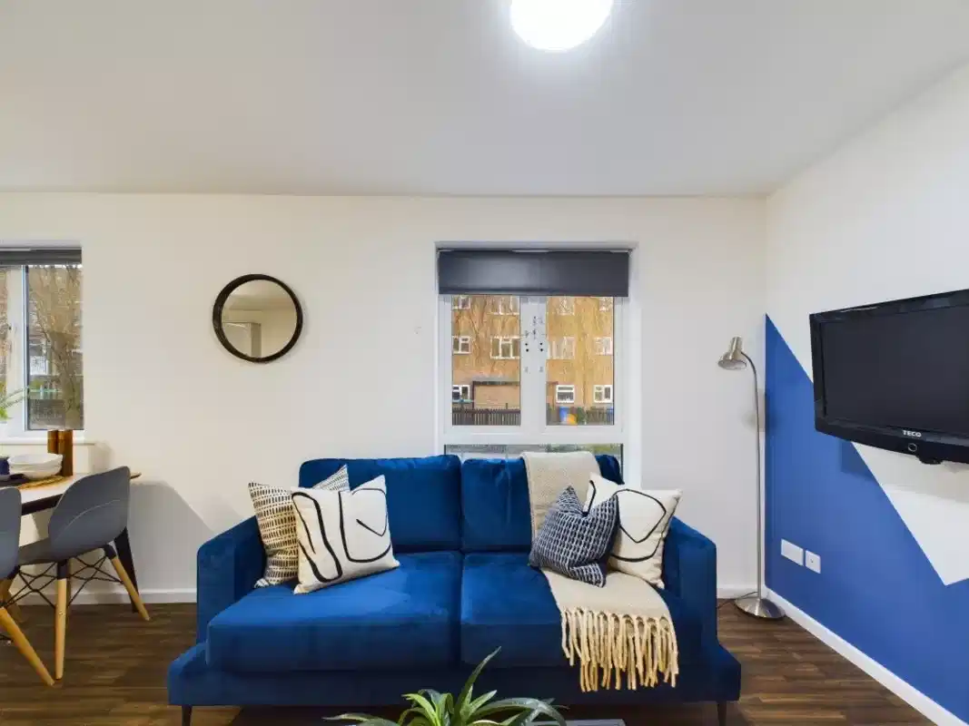 20 Brookside, Derby - Derby, England, United Kingdom - Amenities