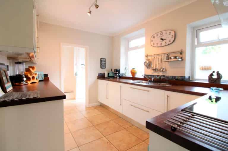 Room in a 4 Bedroom Apartment, 65 Coulston Road, Lancaster LA1 3AD - Lancaster, England, United Kingdom - Bedroom 1  - Kitchen