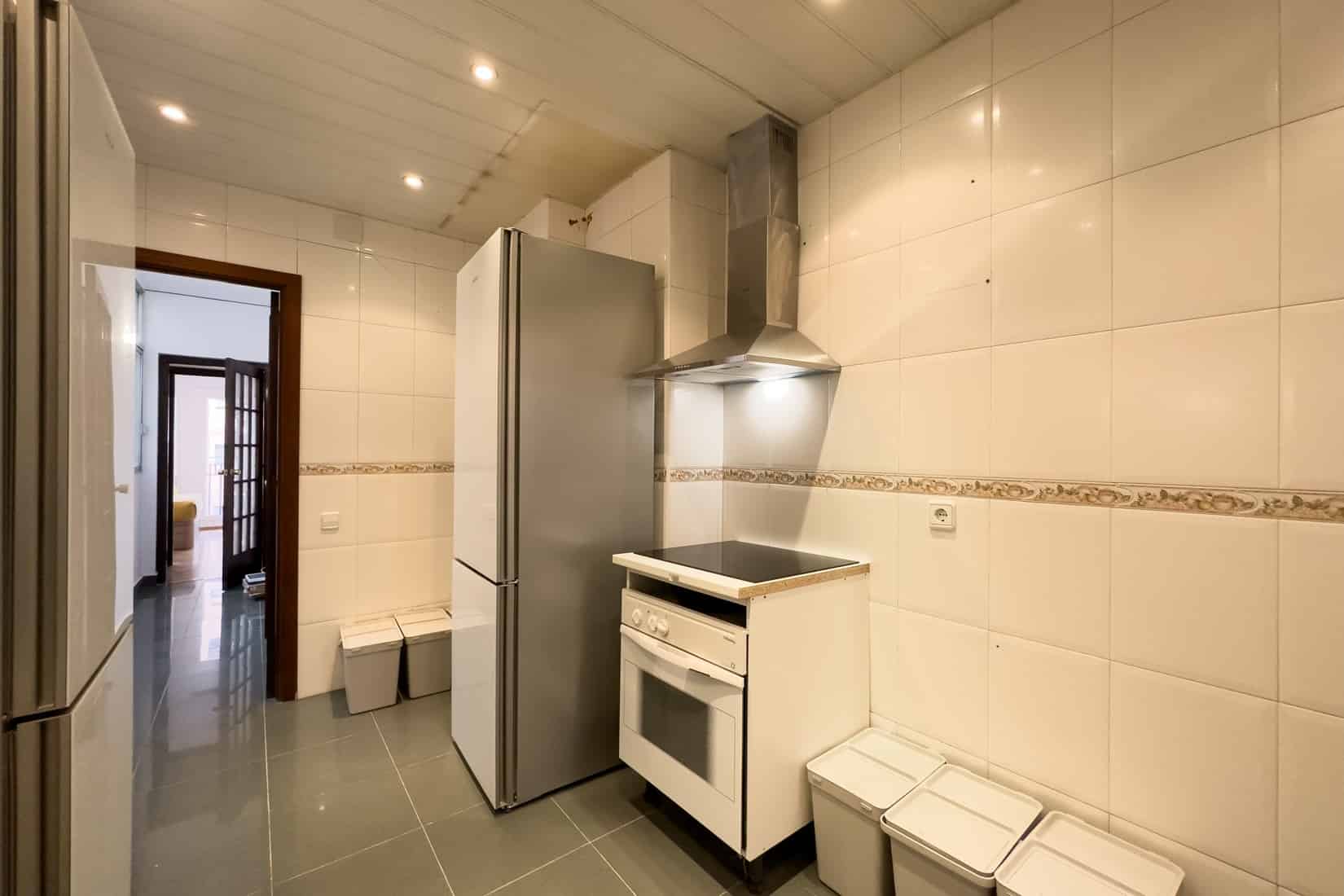 Diagonal 1, Barcelona - Barcelona, Spain - Kitchen