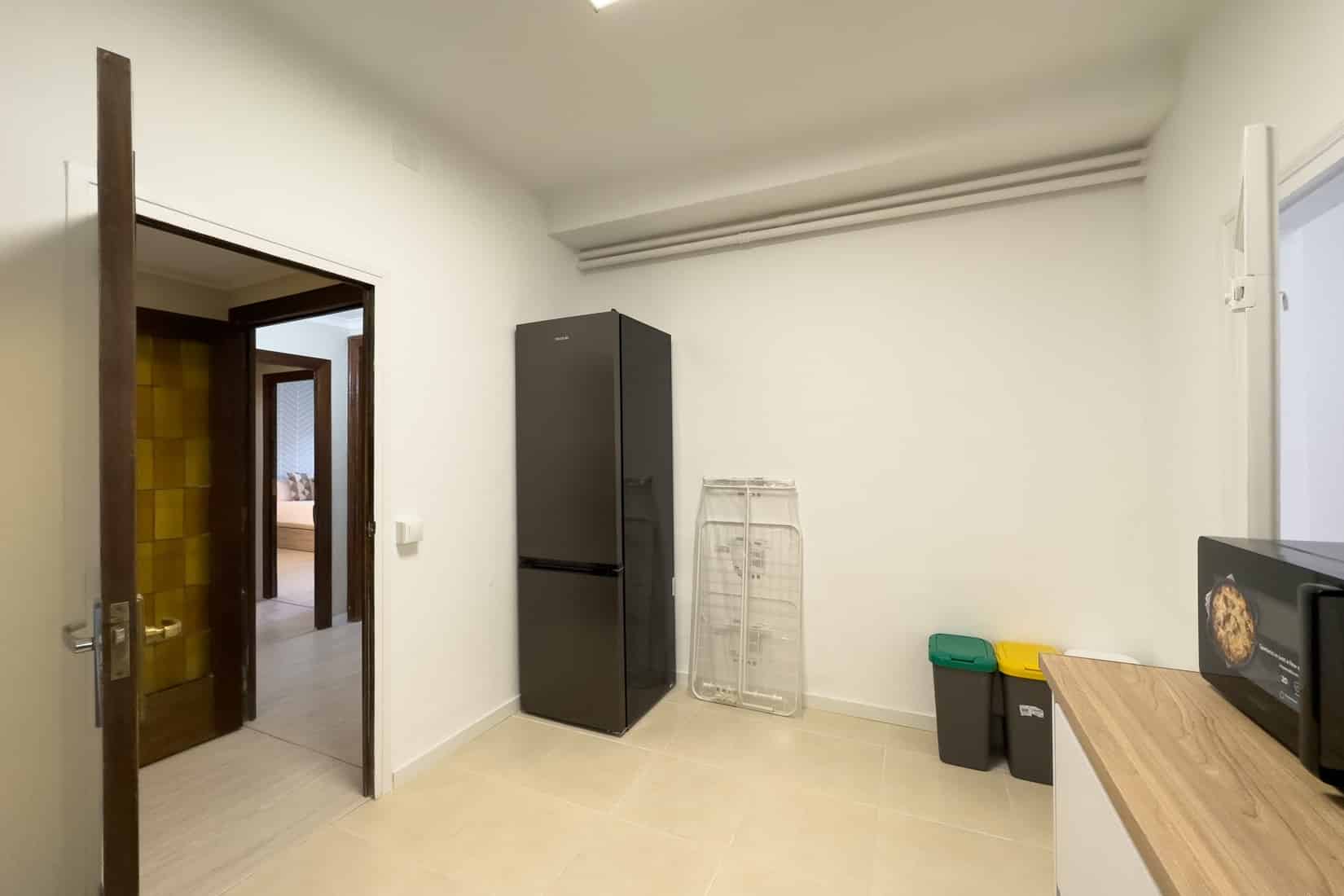 Numancia 2, Barcelona - Barcelona, Spain - Kitchen