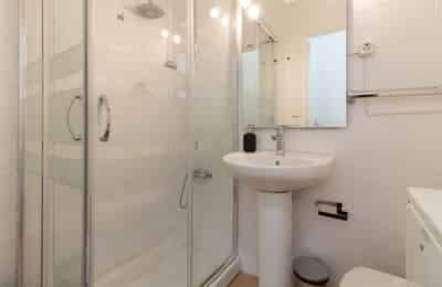 Tossa 2, Barcelona - Barcelona, Spain - Bathroom