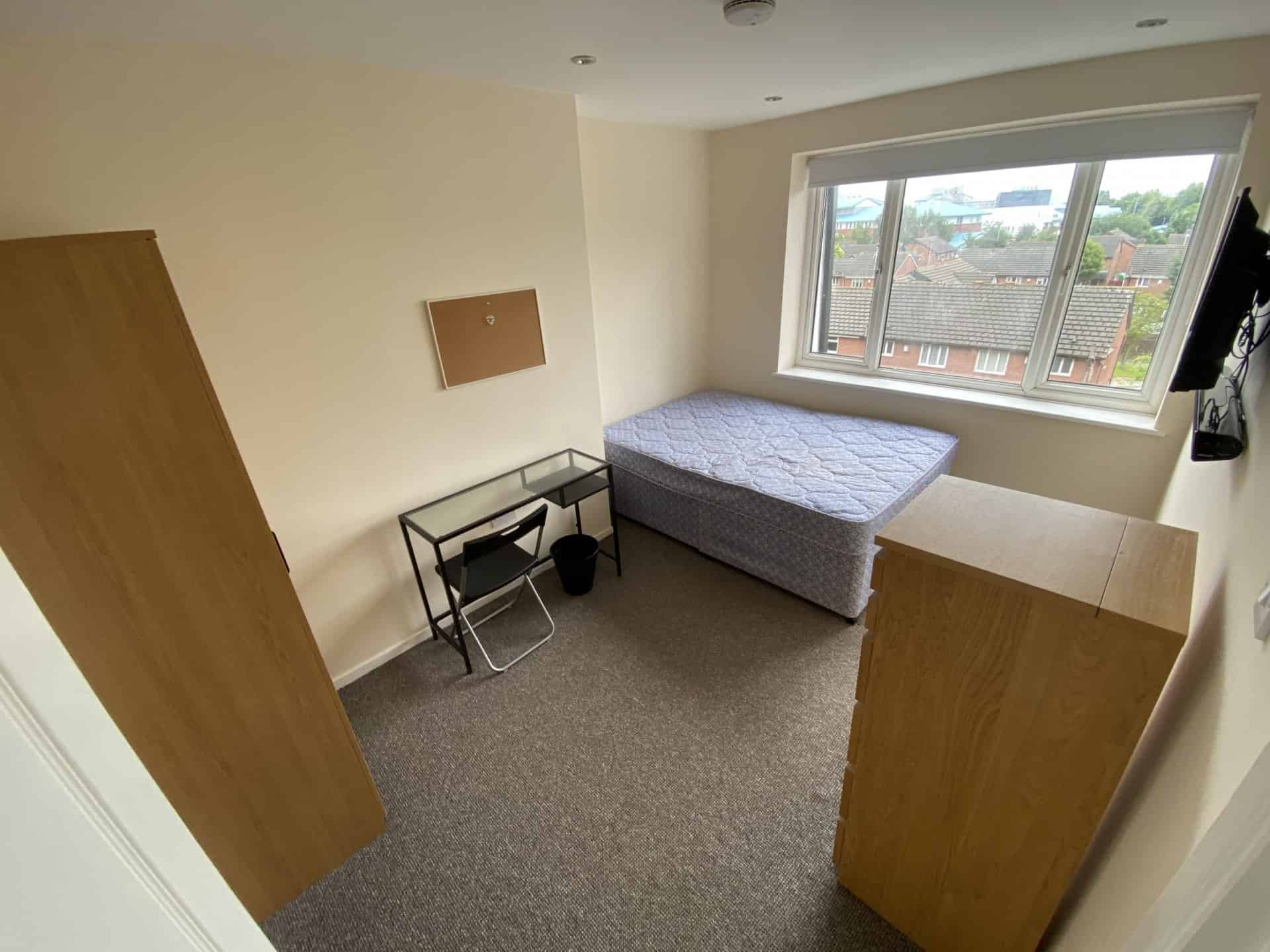 Room in a 3 Bedroom Apartment, 94 Minster Court, Liverpool L7 3QD - Liverpool, England, United Kingdom - Bedroom 2 - Bedroom